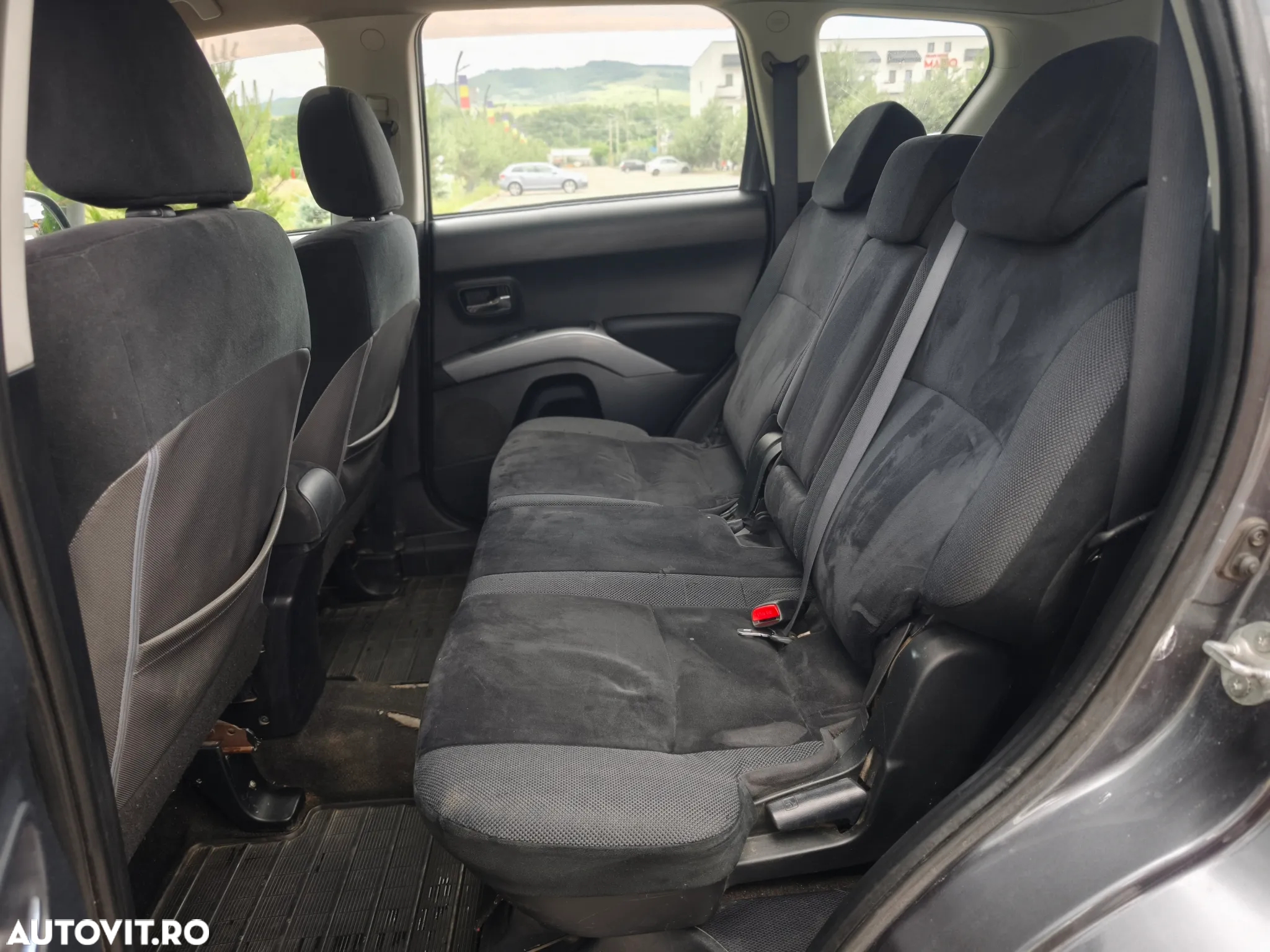 Mitsubishi Outlander 2.0 DI-D 4WD Instyle - 10