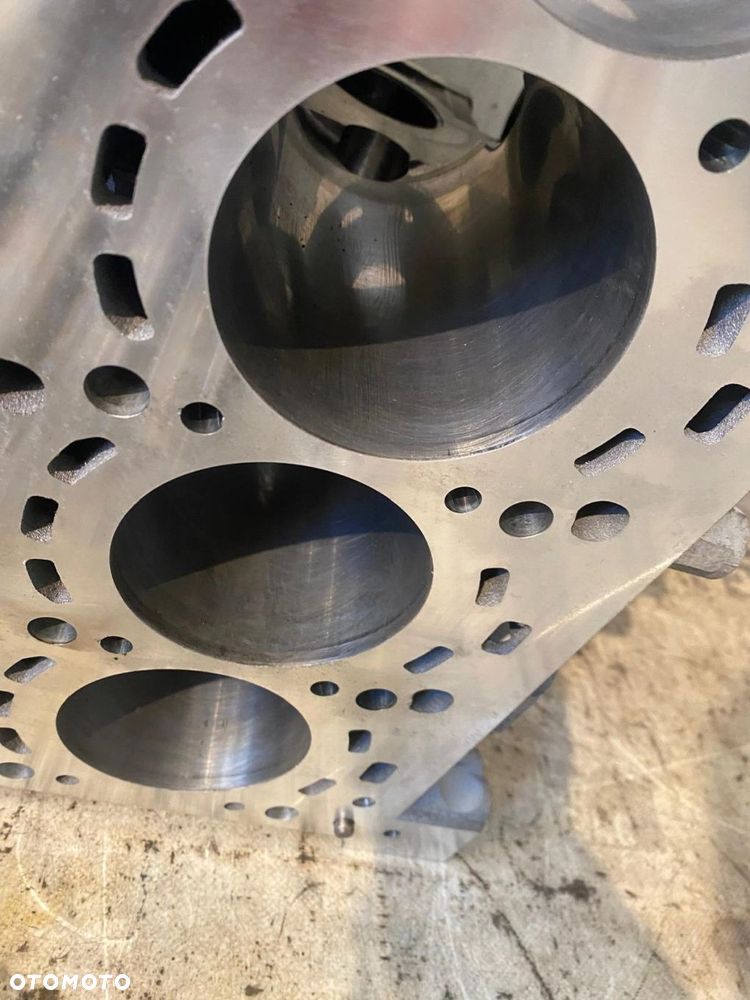 SILNIK GOŁY SŁUPEK MERCEDES BENZ 654920 2.2 CDI - 6