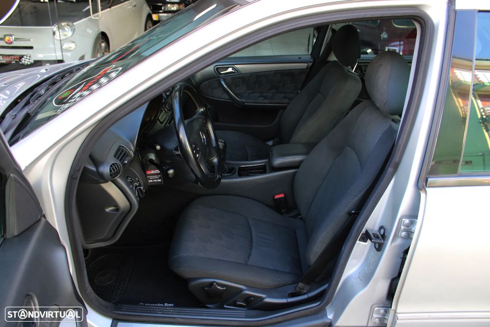 Mercedes-Benz C 220 CDi Avantgarde - 22