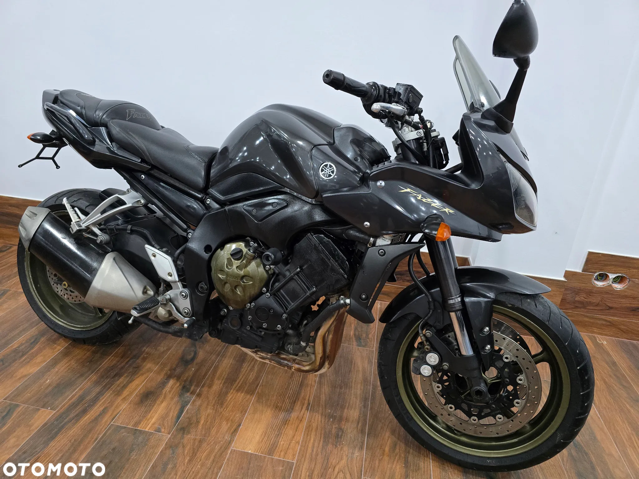 Yamaha FZ - 5