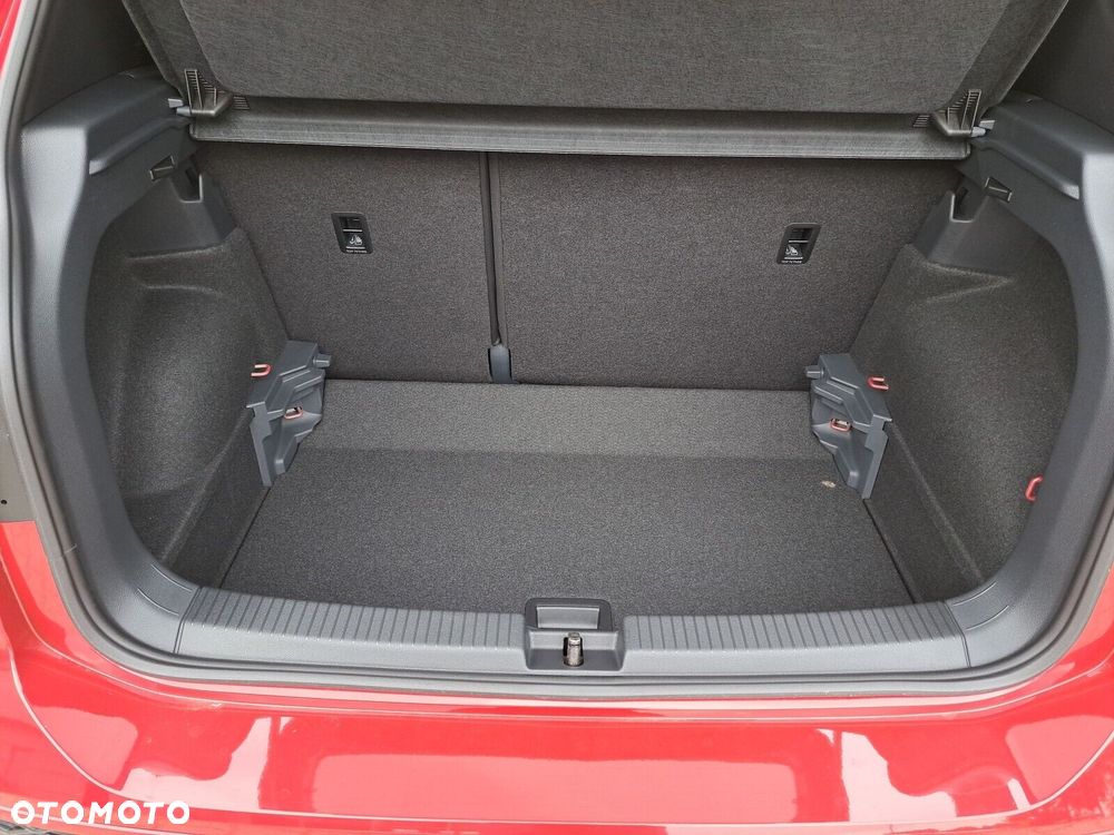 Volkswagen T-Cross - 18