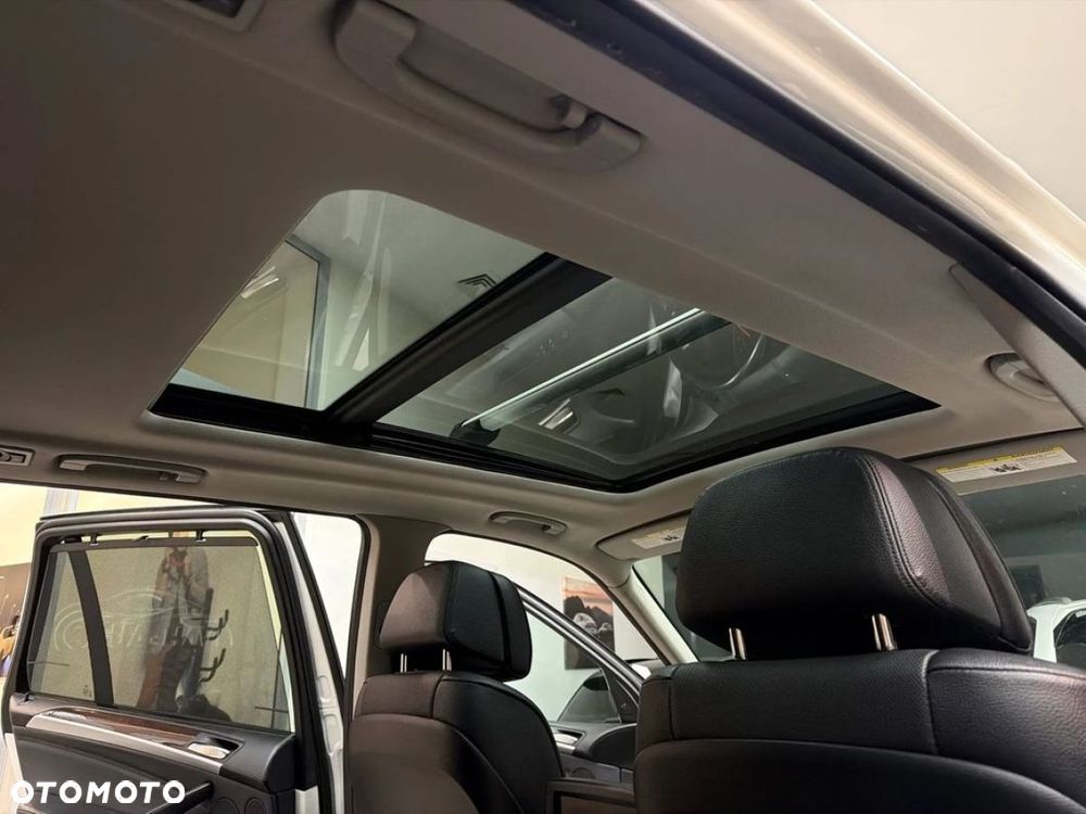 BMW X5 xDrive35i - 33