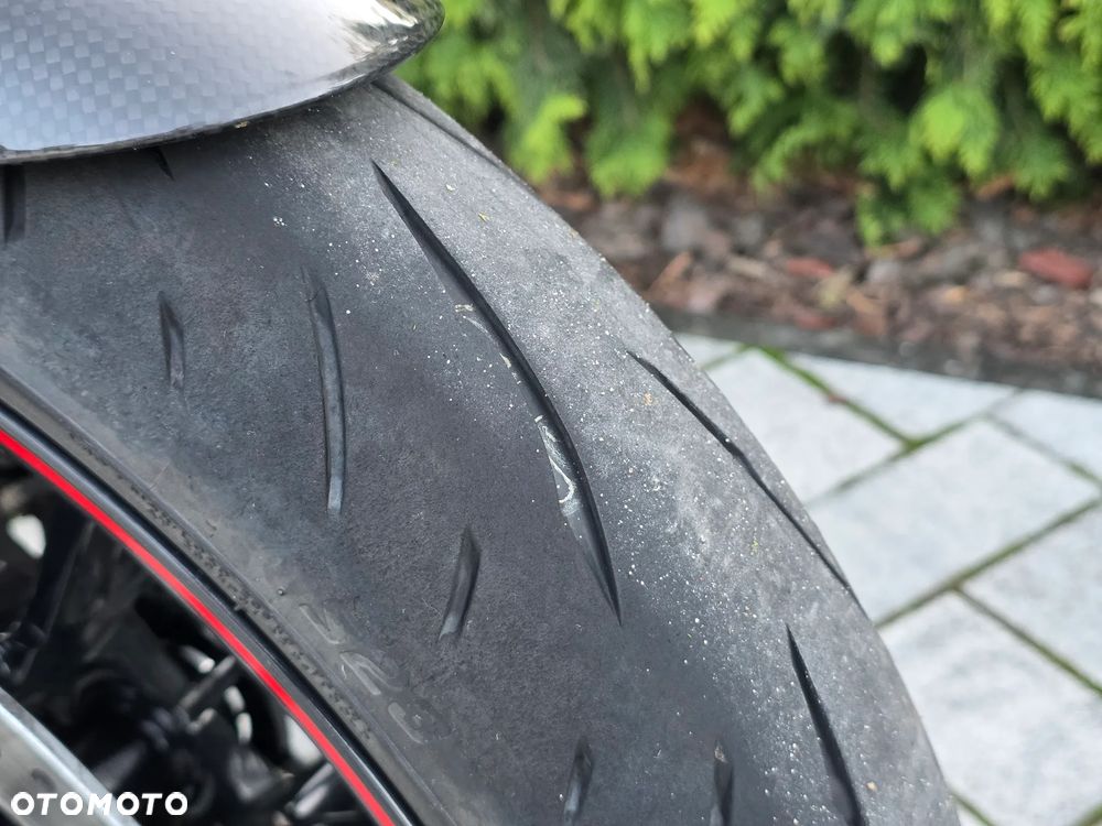 Triumph Speed Triple - 13