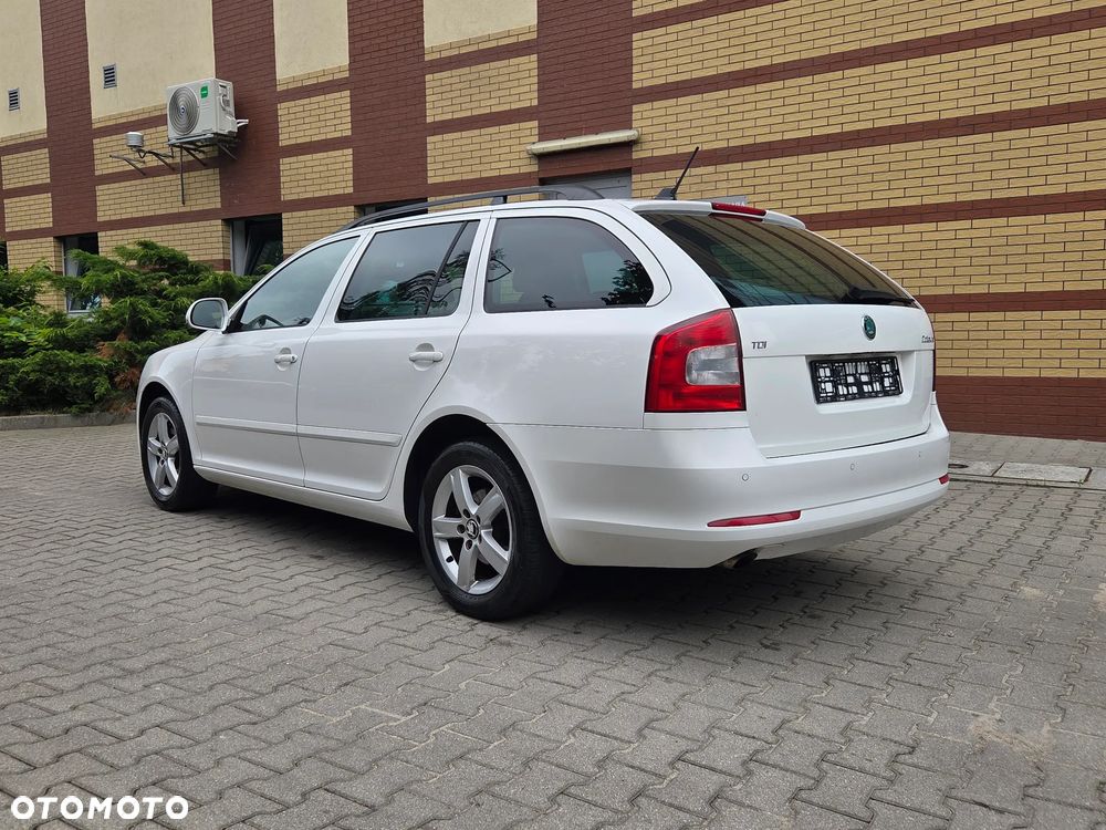 Skoda Octavia 2.0 TDI DPF Sport Edition - 11