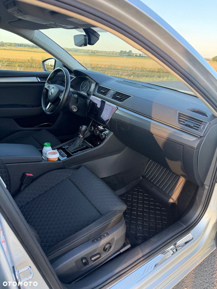 Skoda Superb 2.0 TDI Ambition DSG - 20