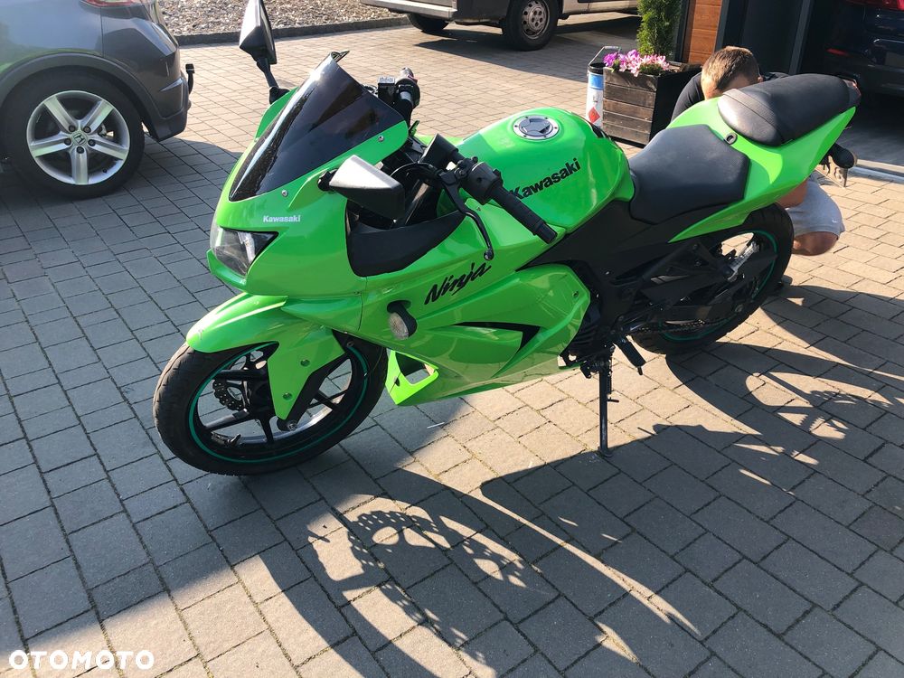 Kawasaki Ninja 250R - 13