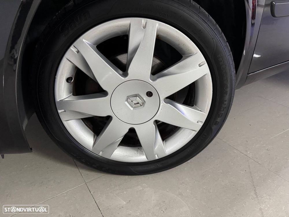 Renault Mégane Sport Tourer - 33