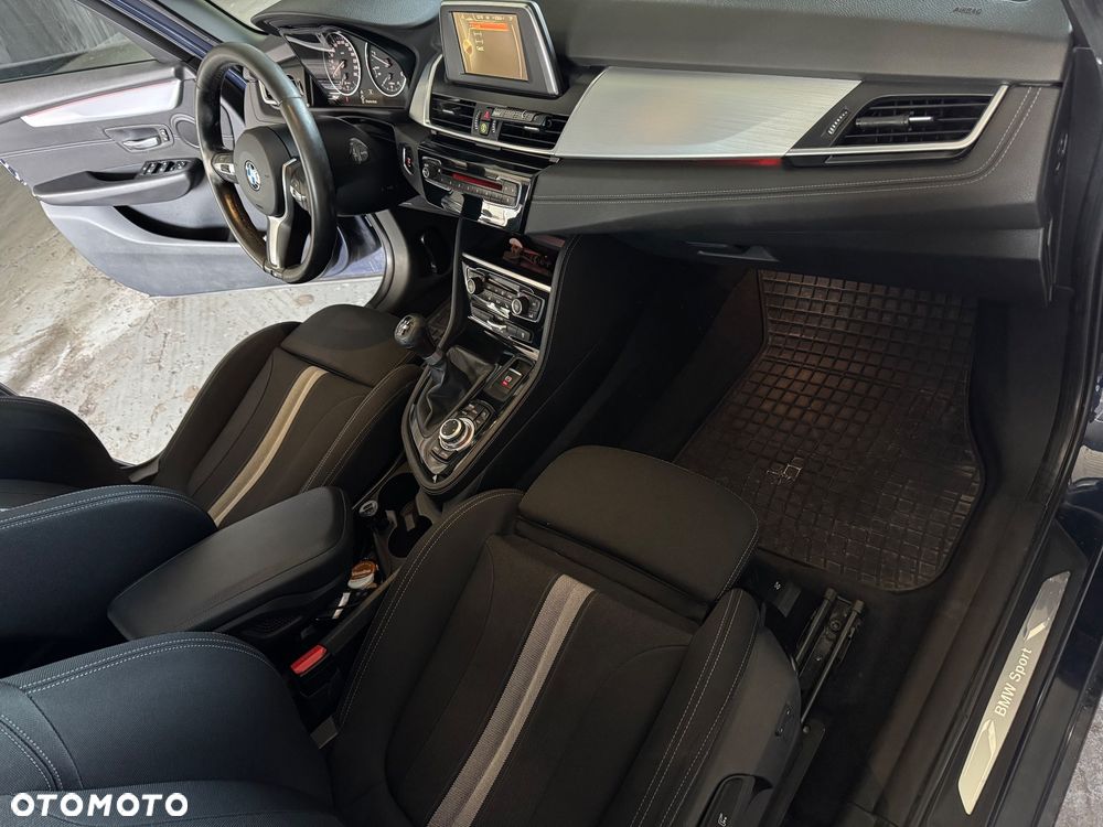 BMW Seria 2 220d GT Sport Line - 11