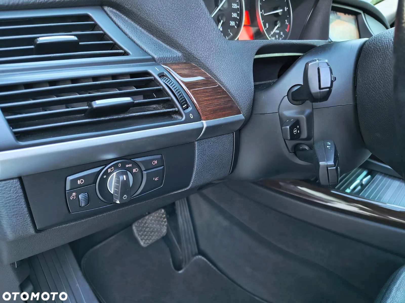 BMW X5 xDrive30i - 14