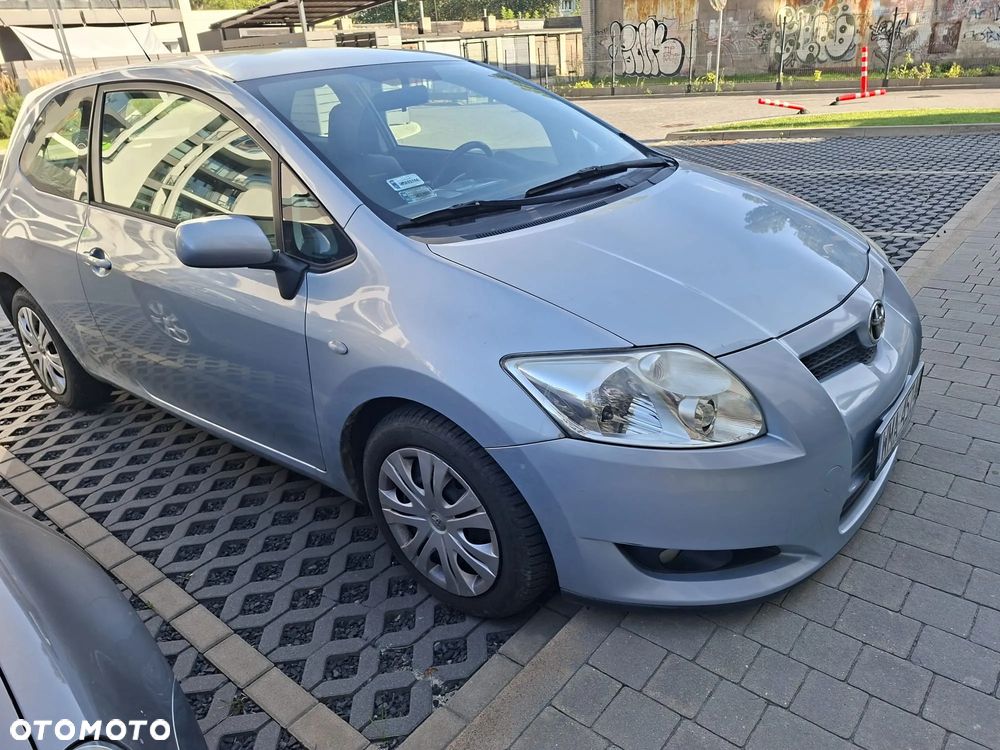 Toyota Auris - 2