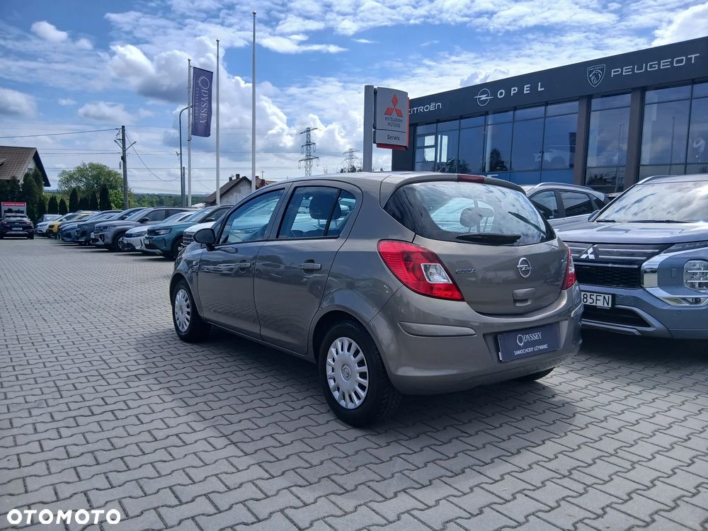 Opel Corsa 1.2 16V Enjoy - 4