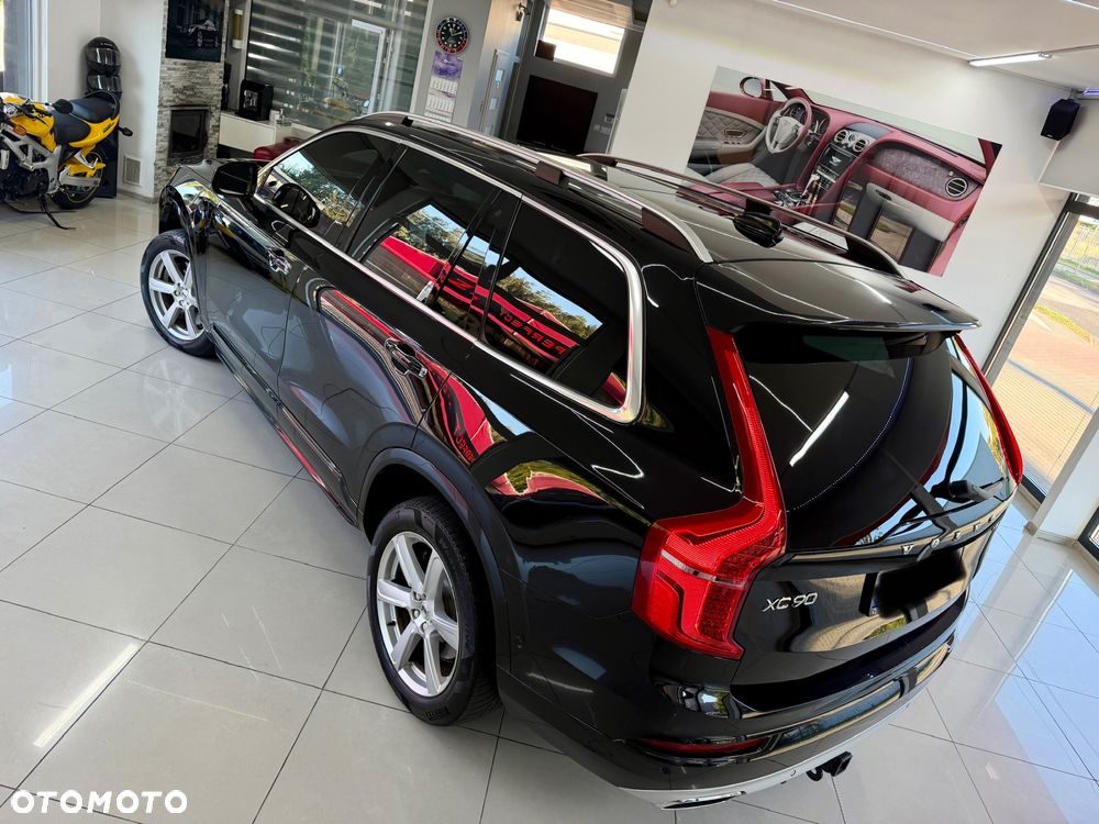 Volvo XC 90 - 23