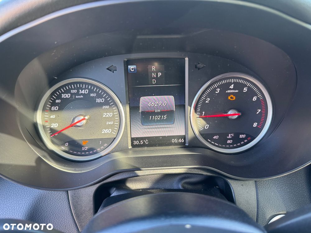 Mercedes-Benz GLC 300 4Matic 9G-TRONIC AMG Line - 13