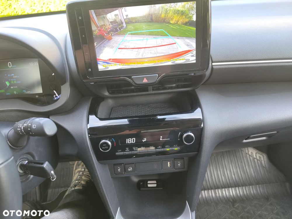 Toyota Yaris - 22