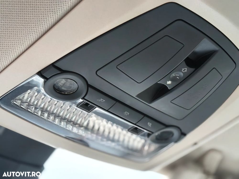 BMW Seria 5 520d Gran Turismo - 31