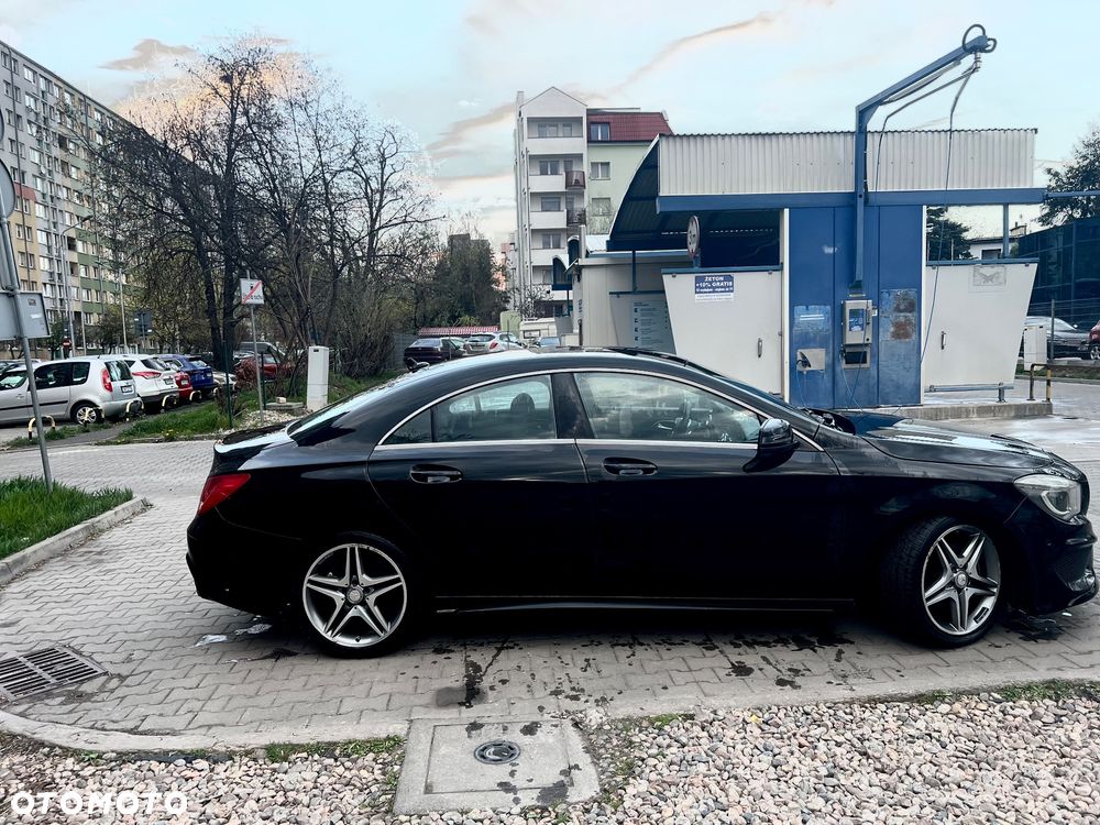 Mercedes-Benz CLA 180 7G-DCT AMG Line - 39