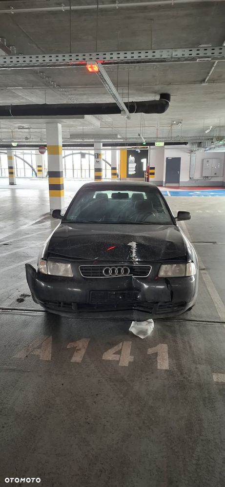 Audi A3 3-drzwiowe 1.6 Ambiente - 3