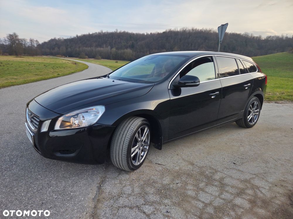 Volvo V60 D3 Geartronic Momentum - 12