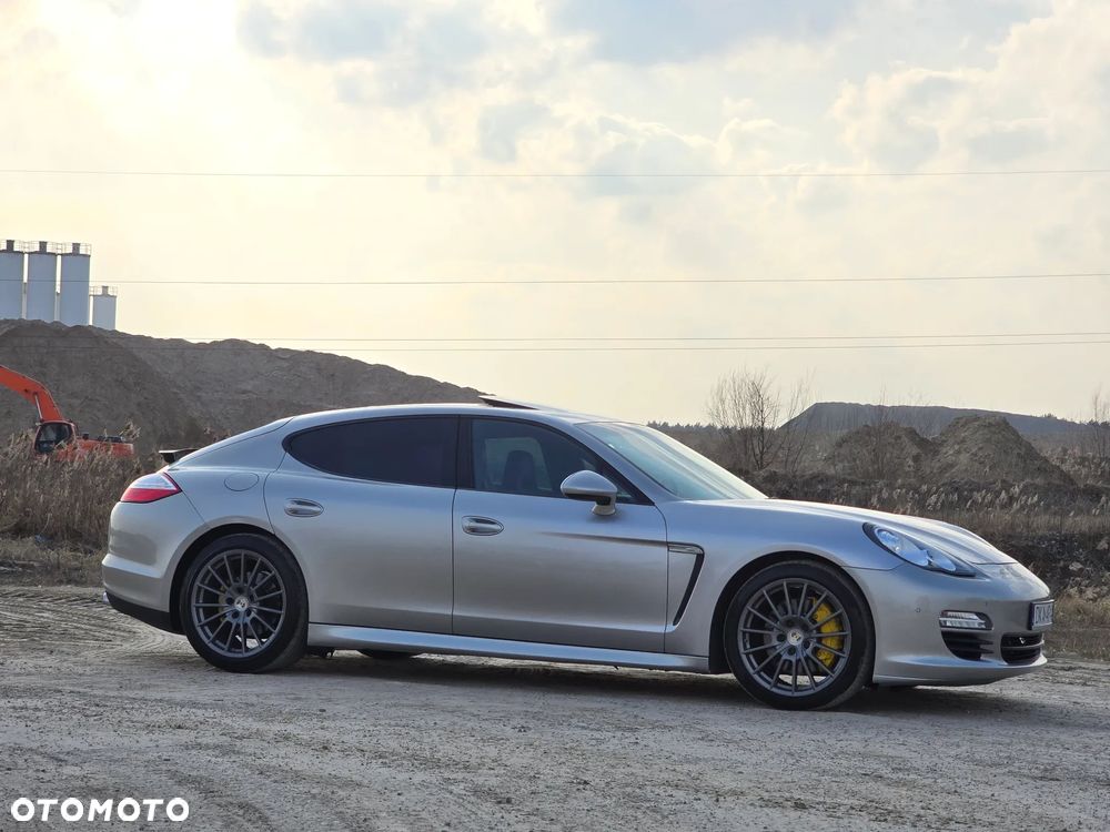 Porsche Panamera 4 PDK Edition - 37
