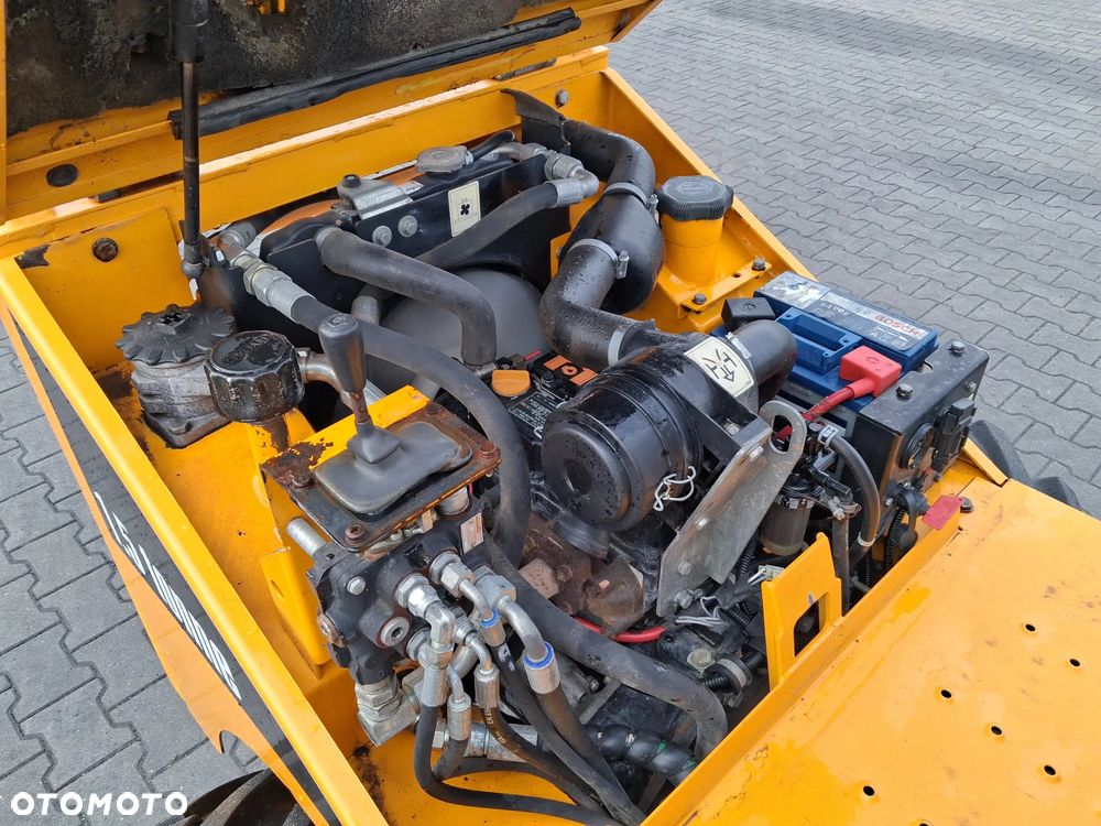 Thwaites MACH 203 1.5 tonne - 7