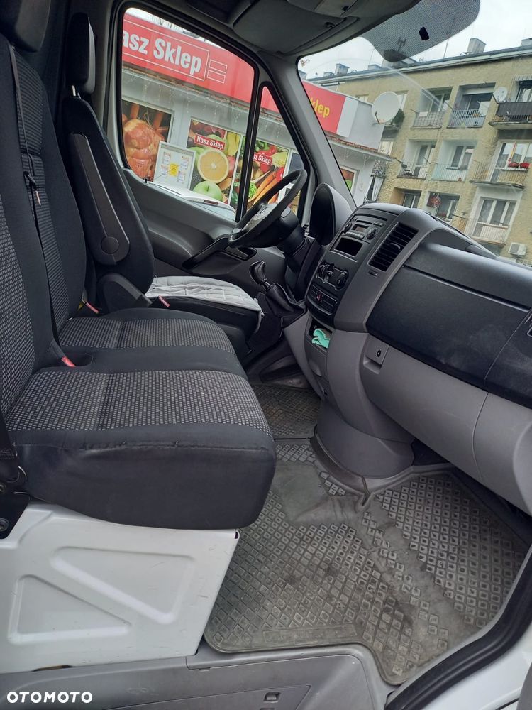 Mercedes-Benz SPRINTER - 16