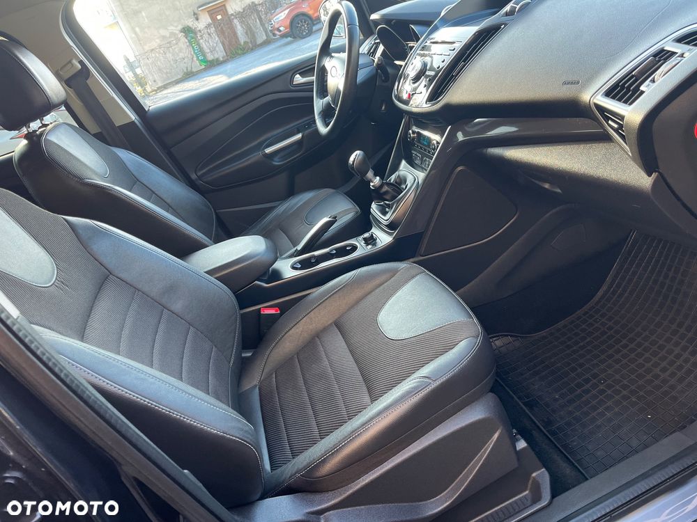 Ford Kuga 2.0 TDCi 4WD Titanium - 5