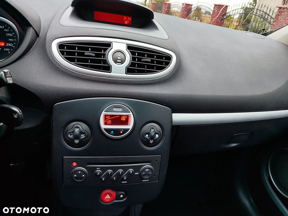 Renault Clio 1.2 TCE Wind - 11