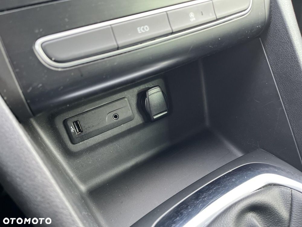 Renault Megane 1.6 dCi Bose - 24