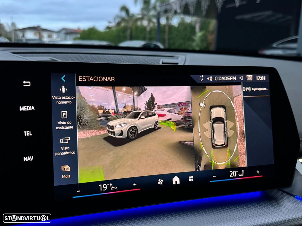 BMW X1 sDrive18d Pack Desportivo M - 41