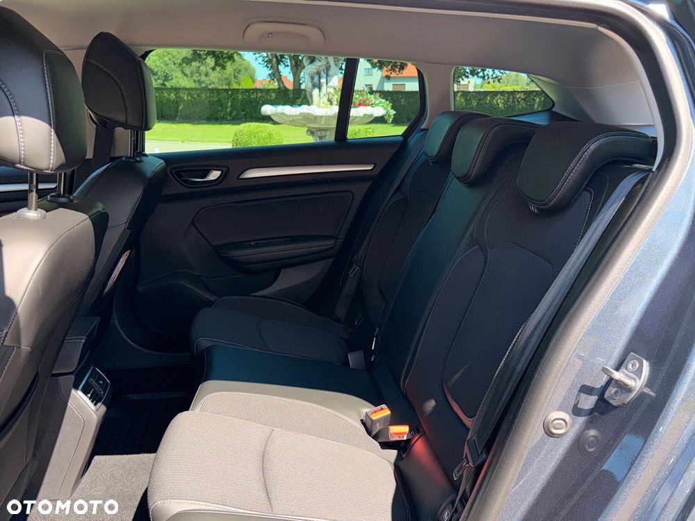 Renault Megane 1.3 TCe FAP Techno EDC - 8
