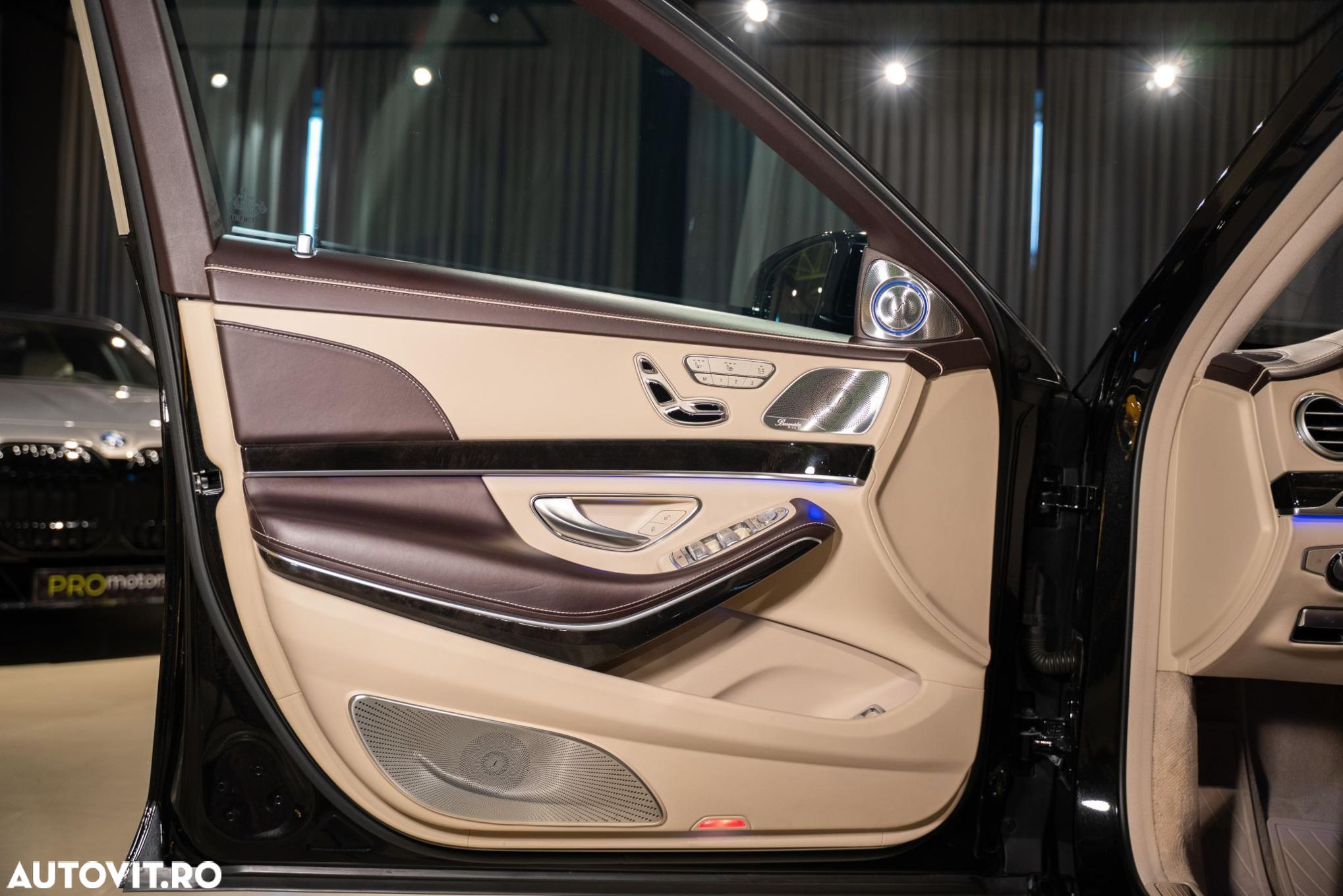 Mercedes-Benz S - 32