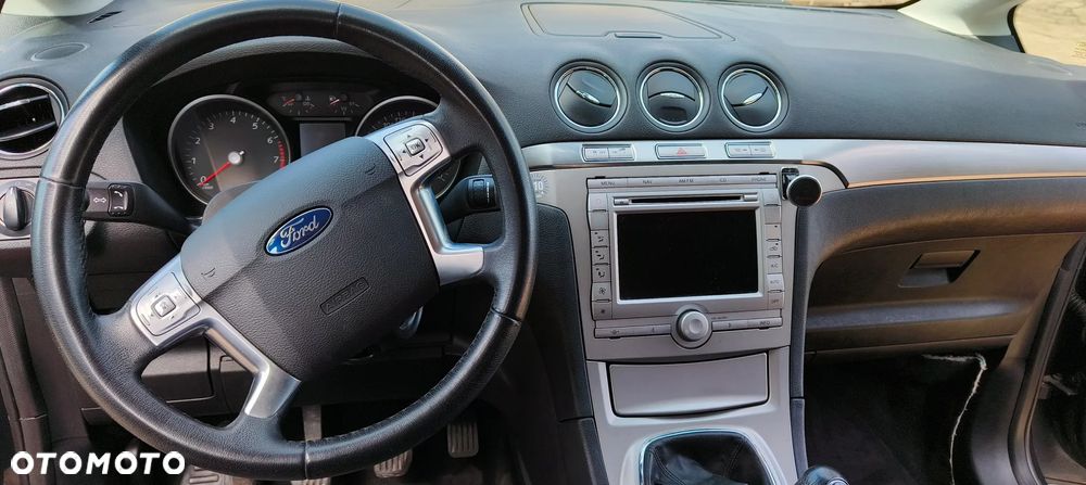 Ford S-Max 2.5 Titanium - 10