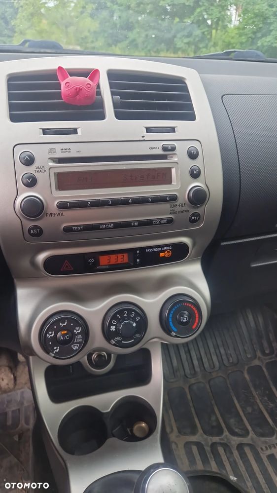 Toyota Urban Cruiser 1.4 D-4D 4x4 Life - 8