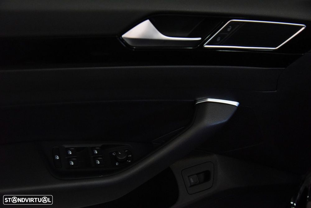 VW Arteon 2.0 TDI Elegance DSG - 26