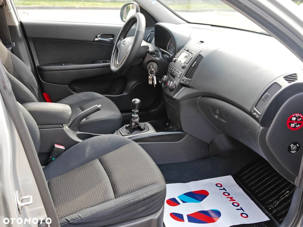 Hyundai i30 1.4 Classic + - 7