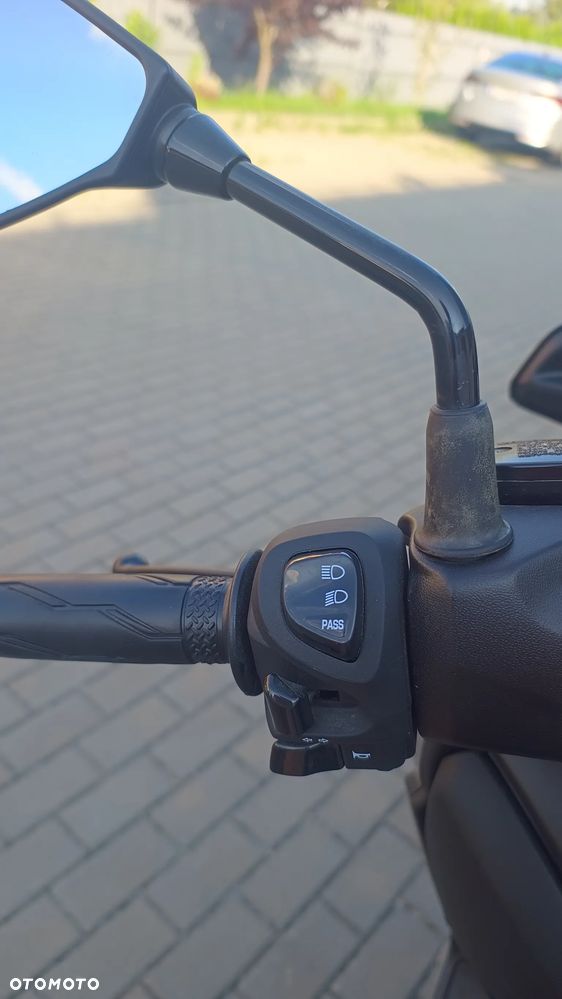 Yamaha X-max - 13