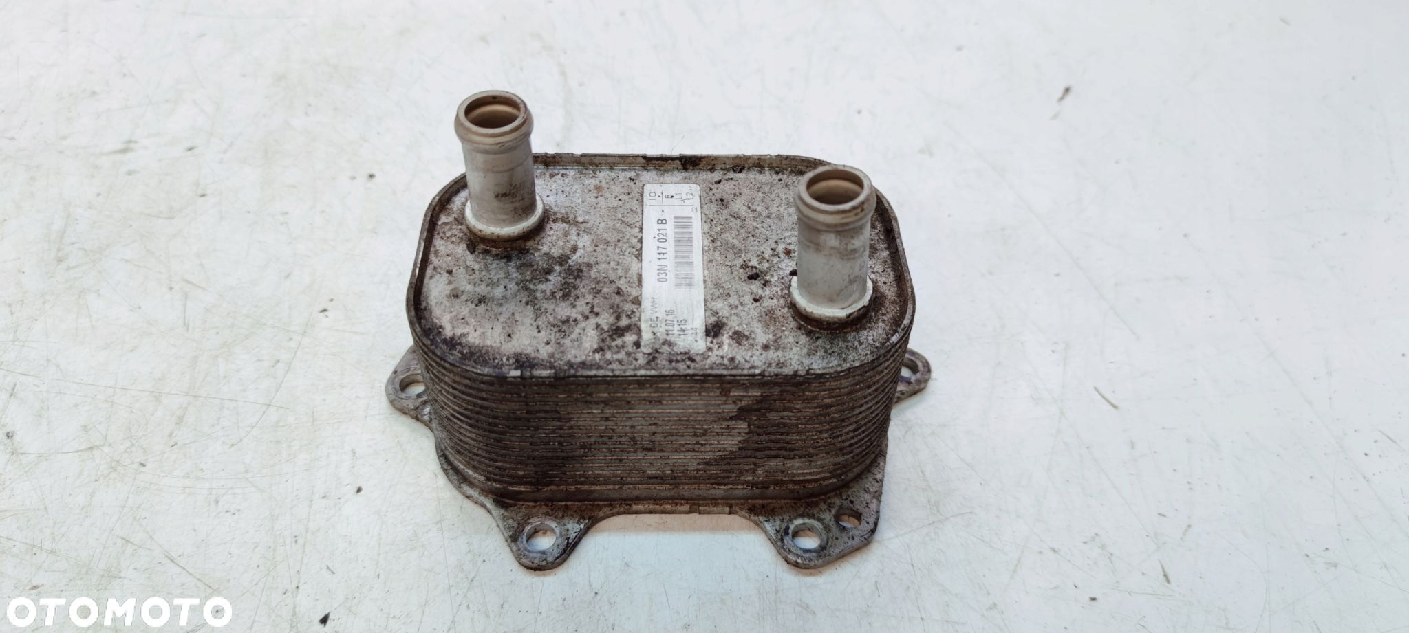 CHŁODNICA OLEJU AUDI A4 B8 A5 A6 2.0 TDI 03N117021B - 1