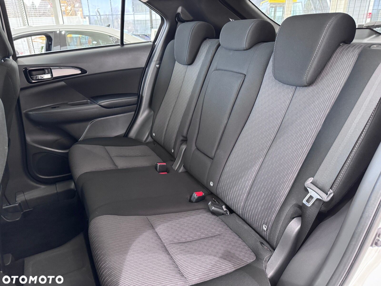 Mitsubishi Eclipse Cross - 13