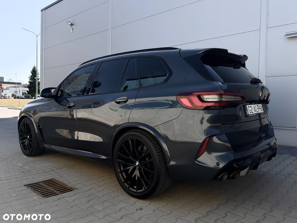 BMW X5 M M50i - 11