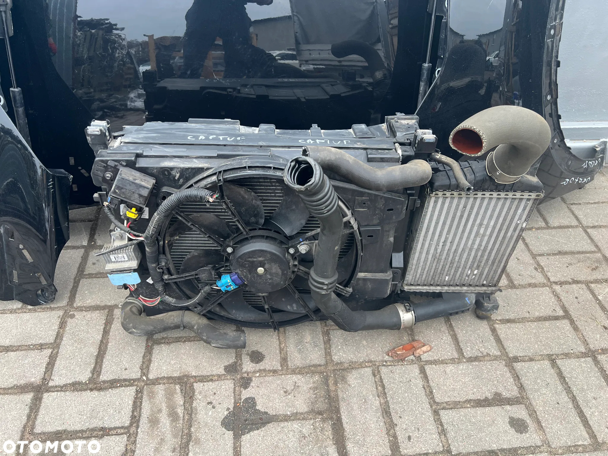 ZDERZAK MASKA LAMPY PAS PRZOD CAPTUR LIFT FULL - 12