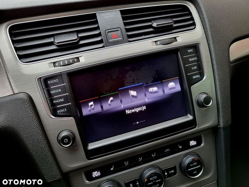 Volkswagen Golf - 13