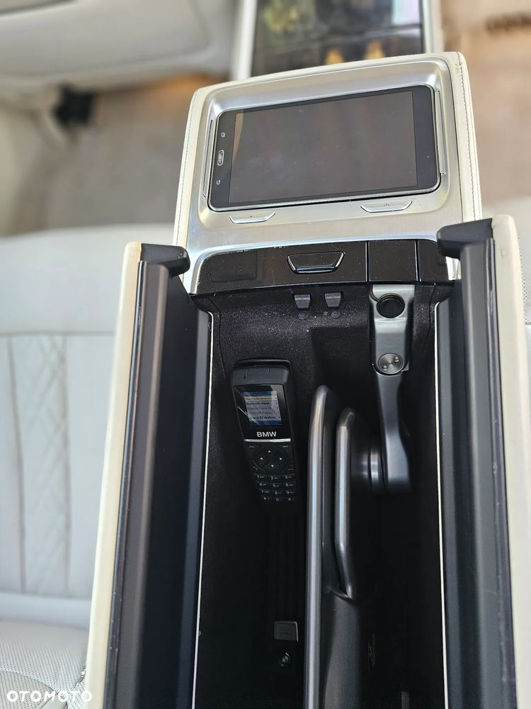 BMW Seria 7 750Li xDrive Edition Exclusive - 13
