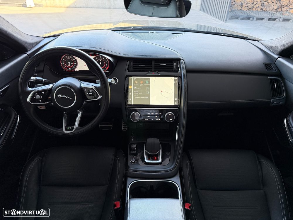 Jaguar E-Pace 1.5 P300e R-Dynamic HSE AWD Aut. - 32