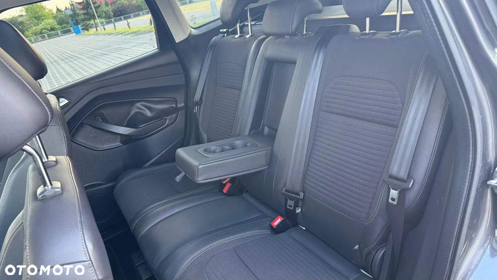 Ford Kuga 2.0 TDCi AWD Titanium - 29