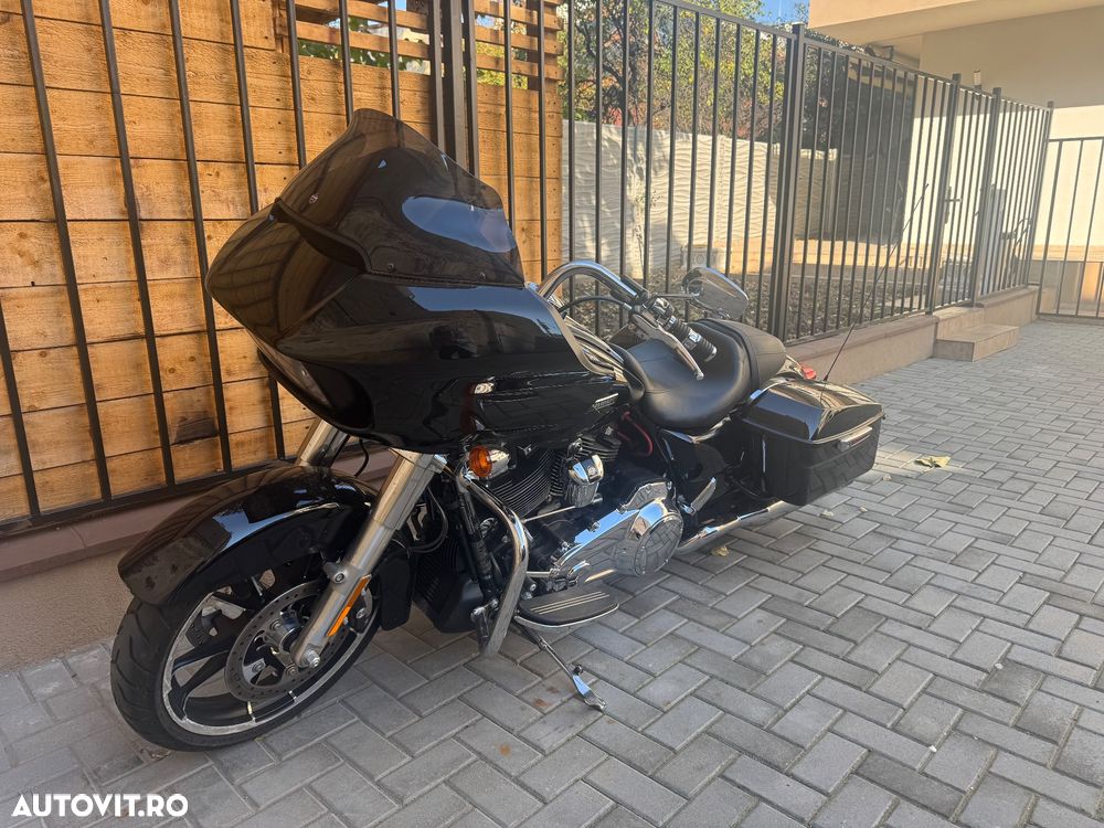 Harley-Davidson CVO Road Glide Limited - 4