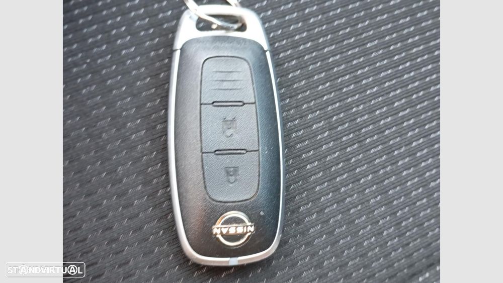 Nissan Qashqai 1.3 DIG-T Acenta — fotografia 16