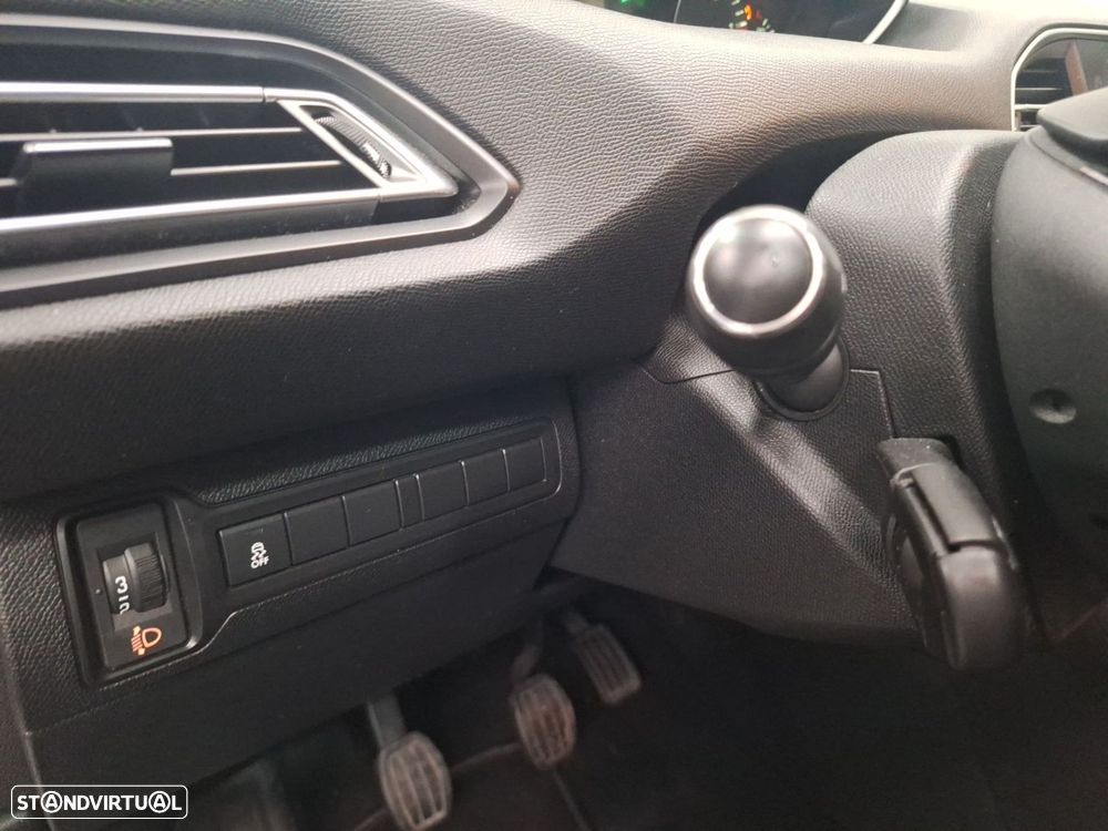 Peugeot 308 SW 1.6 e-HDi Access - 18