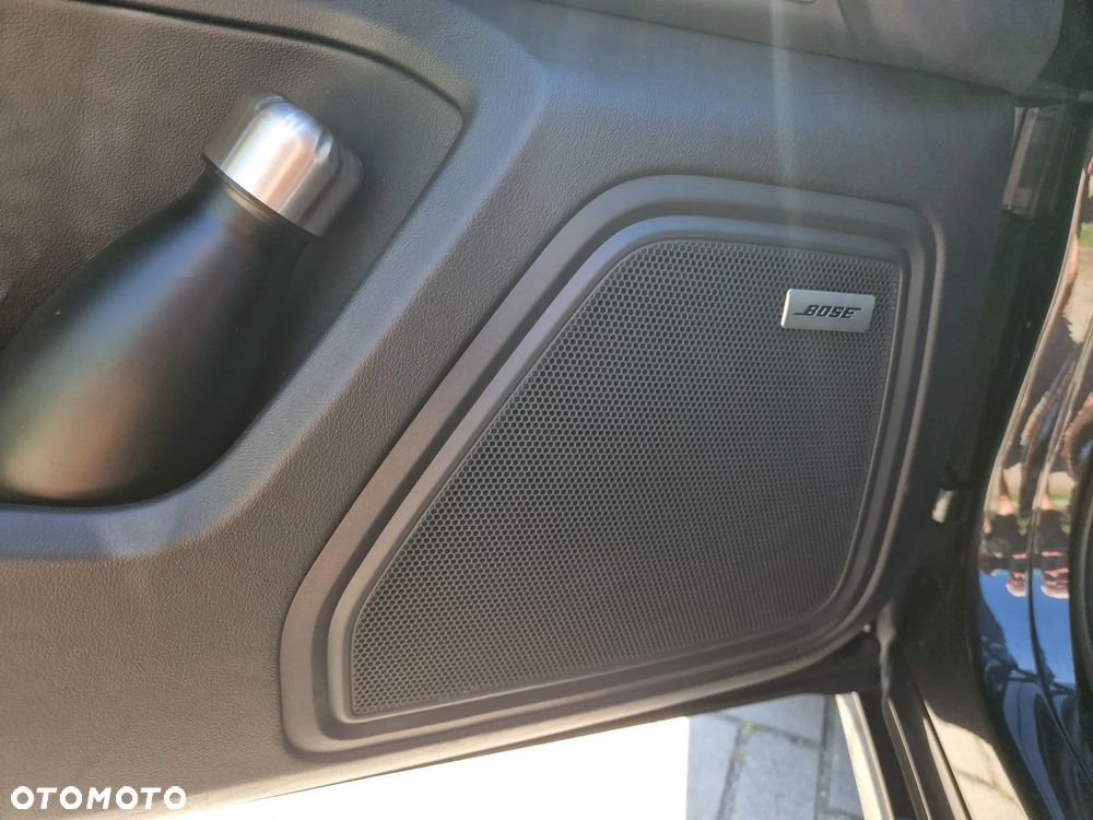 Porsche Macan Turbo - 11