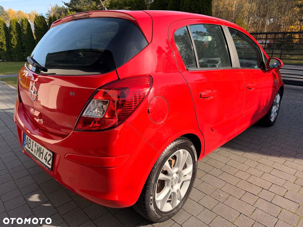 Opel Corsa 1.4 16V Sport - 4