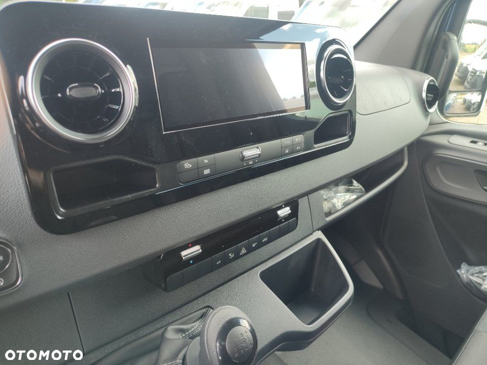 Mercedes-Benz Sprinter - 7